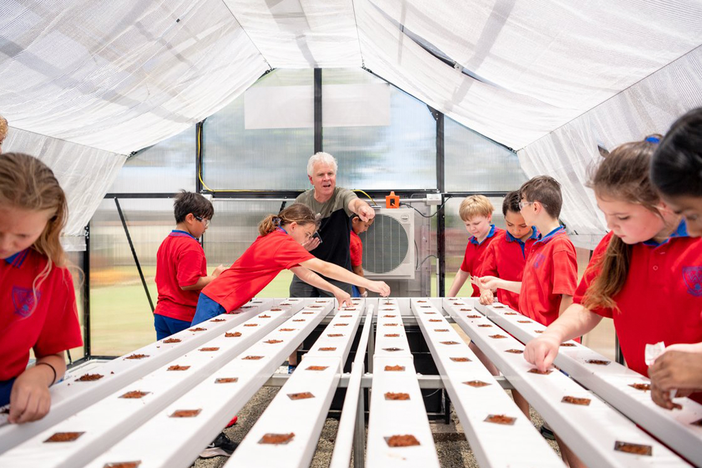 kids-plants-greenhouse