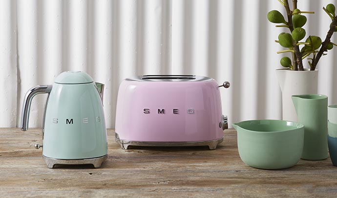 smeg-colored-kettle-toaster