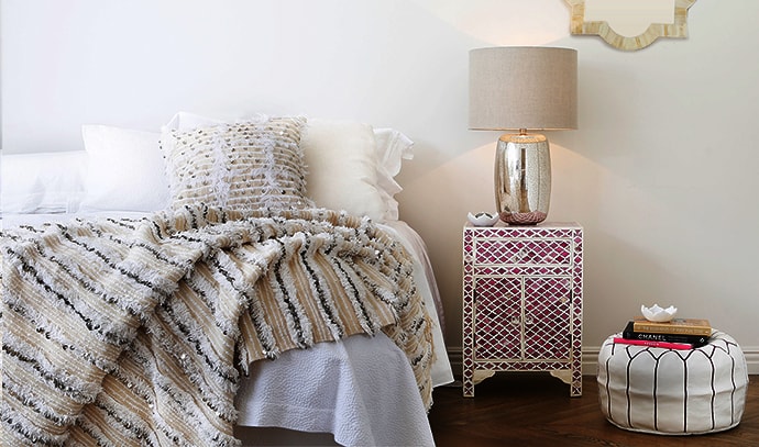 bedroom-peacock-bedhead-fuschia-marrakesh-bone-inlay-bedside