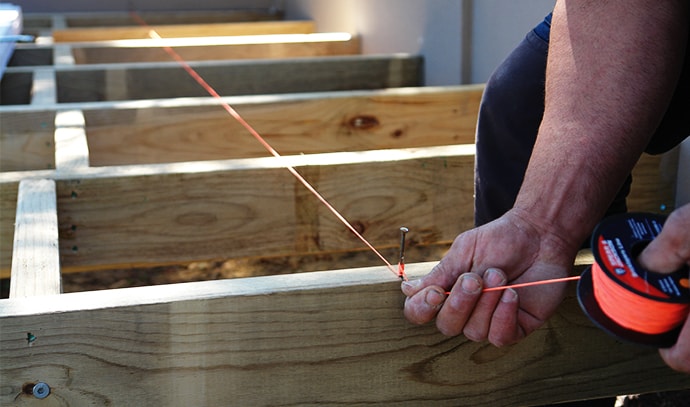 hebel-decking-installation-orange-string-wood
