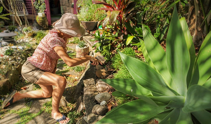 victa-woman-gardening