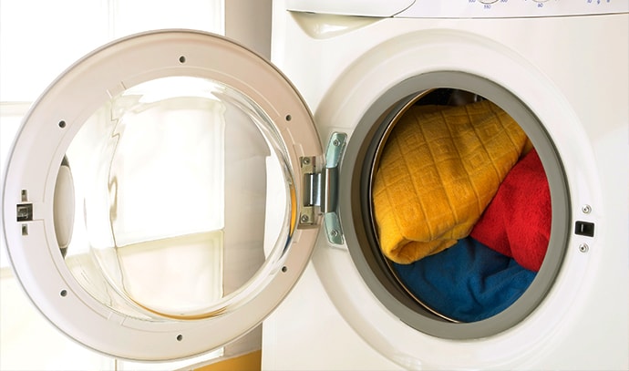 laundry-white-washing-machine-towels-comforters