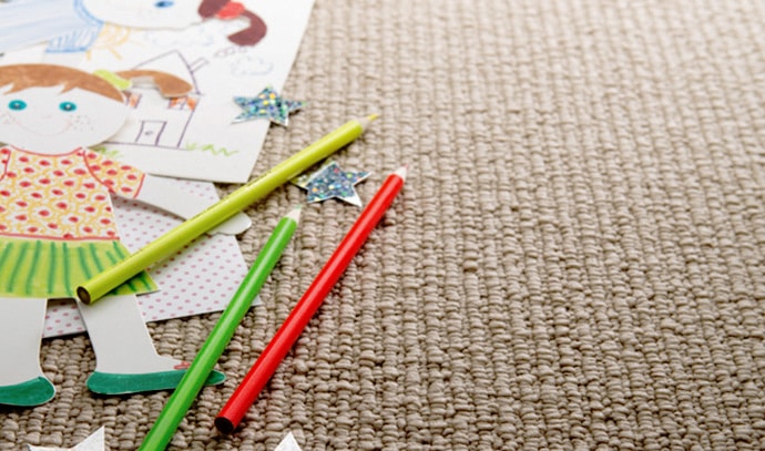 soft-carpet-with-paper-dolls-colored-pencils