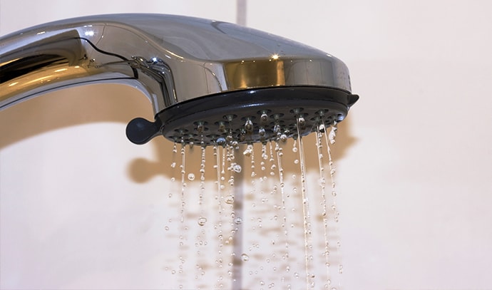 shower-head-water-dripping-save-water