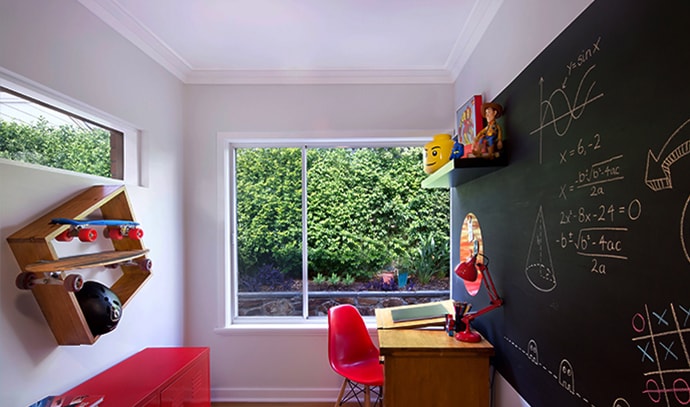 CSR-Gyprock-admentum-kids-study-room-chalkboard-cornice