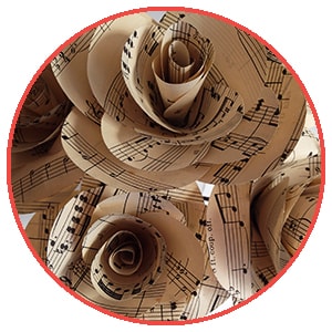 bunch-of-flowers-made-from-musical-sheets