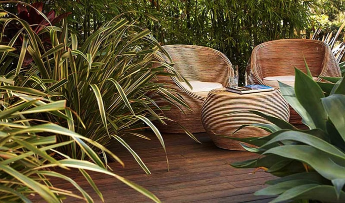 rolling-stone-landscapes-seating-outdoor-bamboo-chairs-table