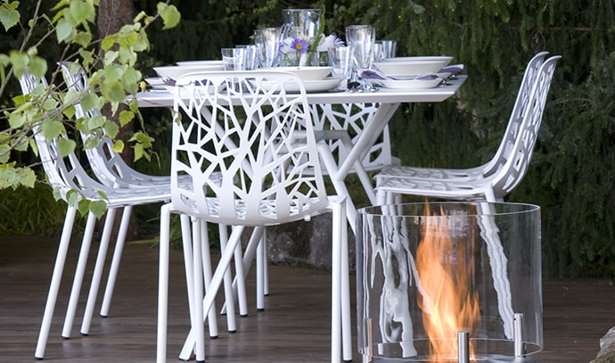 ecosmart-fire-chelsea-flower-show-fire-light-outdoor-dining-area