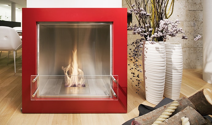 ecosmart-fire-merkmal-hotel-lounge-red-glass-fireplace-wood
