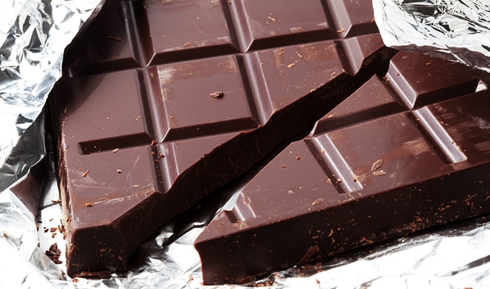 pure-brown-chocolate-bar-aluminum-foil