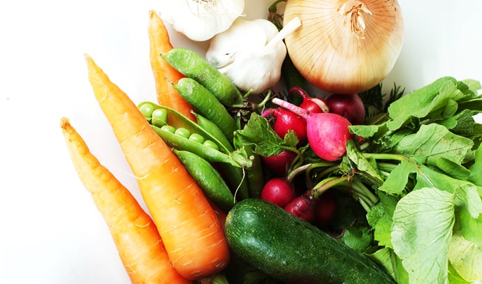 vegetables-white-red-onions-beets-cucumber-carrots-peas