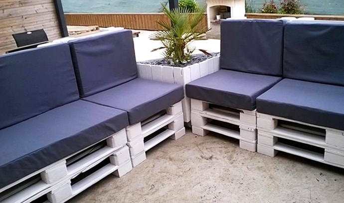 99pallets-pallet-seating-outdoor-lounge-couch