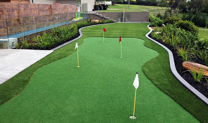 classicbackyards.com.au-golf-course-artificial-green-lawn