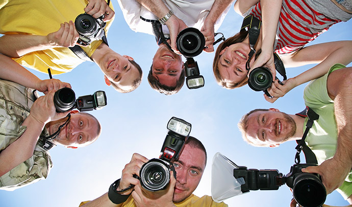 six-friends-cameras-photographers-outdoors