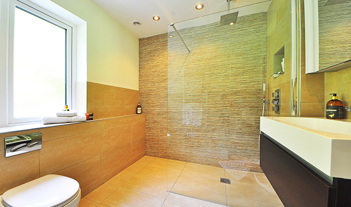 wa-bathrooms-modern-shower-interior-recessed-shelves