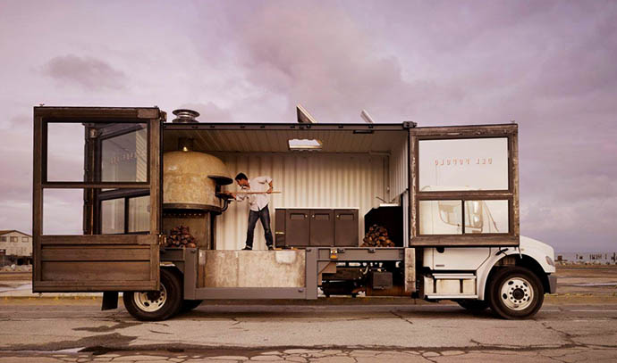 facebook-california-pizza-del-popolo-mobile-pizzeria-container