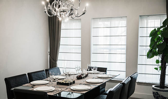 dining-room-modern-furniture-chandelier