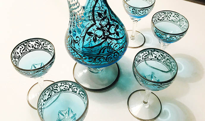 veda-dante-blue-glasses-glassware