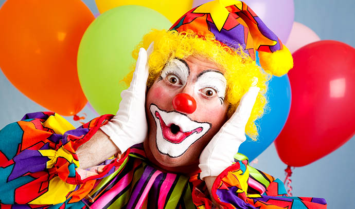 birthday-clown-full-costume-looking-surprised