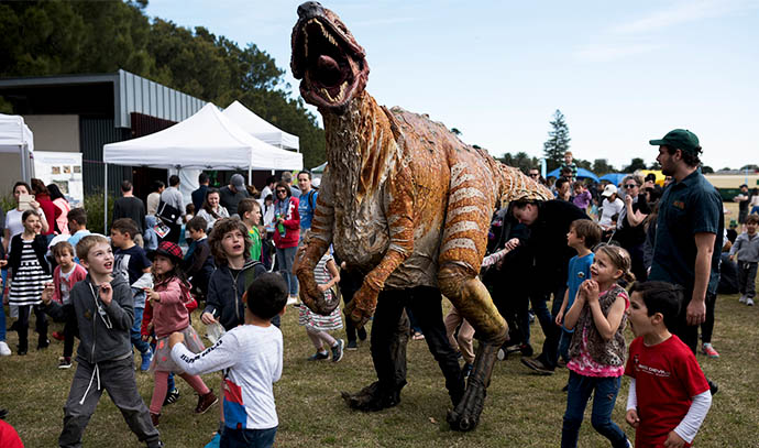national-science-week-sydney-centennial-park-jurassic-park-dinosaur-attraction-kids